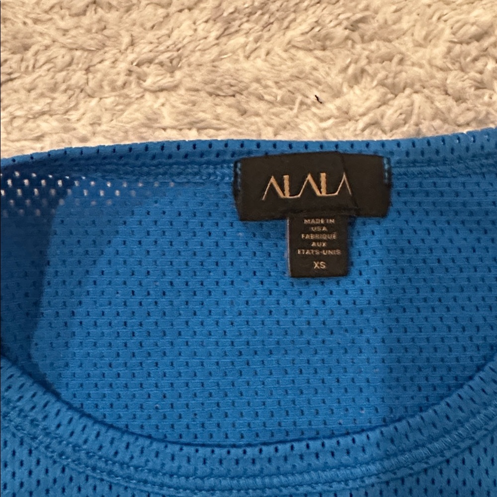 ALAlA Blue Mesh Crop Top - Picture 3 of 3
